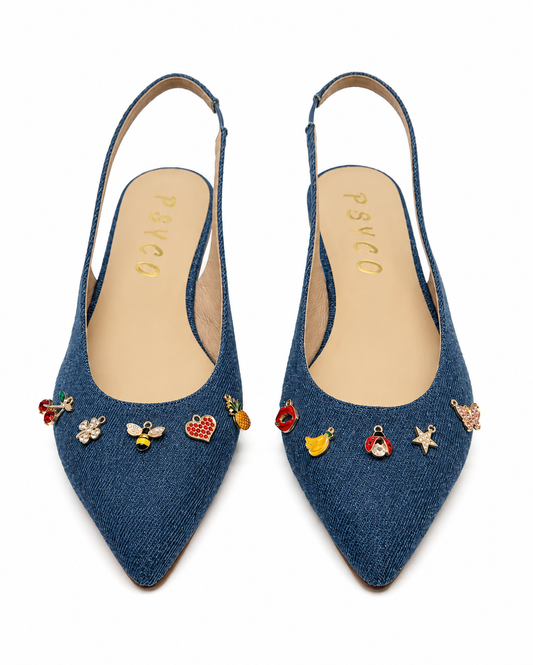MAYA – Slingback in denim con charms